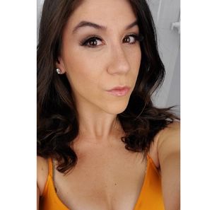 Meet your Posher, Cara